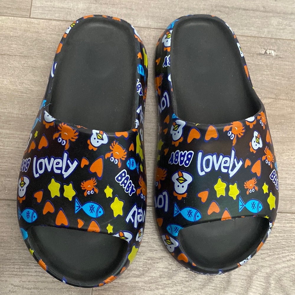 Women’s Cloud Slides